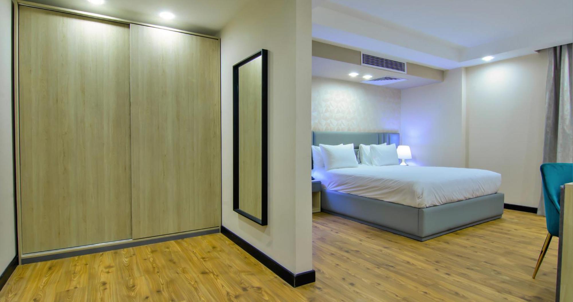 Ocean Blue Studios Cairo Room photo